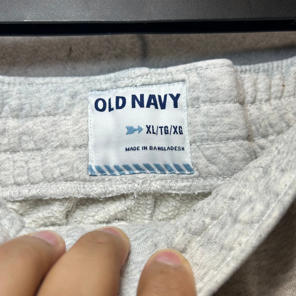 Old Navy Mens Gray Fleece Elastic Waist Sweat Shorts Size XL - Picture 2 of 6